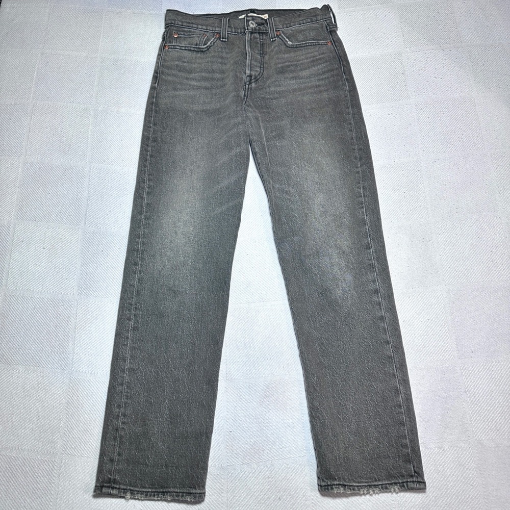 Levi's Wedgie Straight Jeans Women 26 Premium High Rise Button Fly Gray Wash
